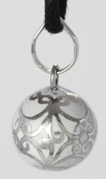 Amulett, Anhänger 'Weiße Klangkugel Ariana mit Silberverzierung' aus Silber 925 - Mittelalter, Larp,