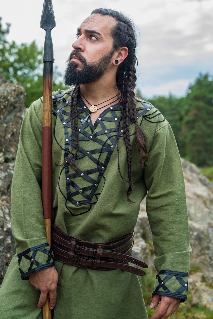 Wikingertunika Erik Grün mit Lederapplikation und Nieten Wikinger