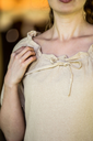 4830h-mittelalter-kleid-melisande-hanf-leonardo-carbone (9).webp