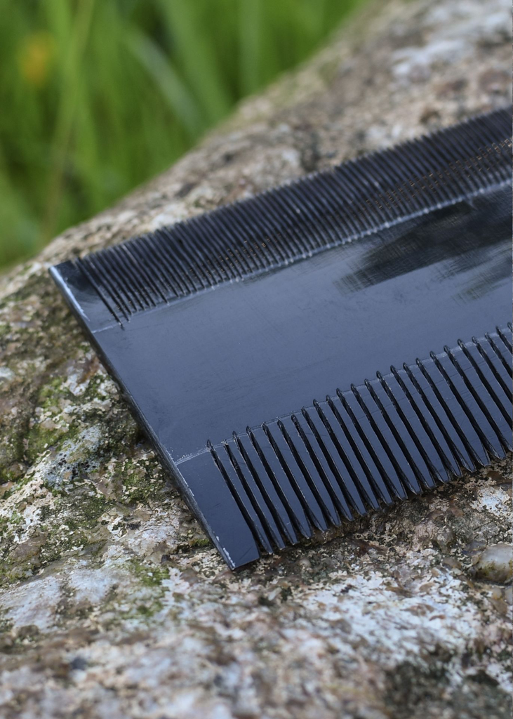 ulf-cp-13c_ulfberth_knochenkamm_kamm_mittelalter_bone_comb_wikingerZwKMjGwMC3gPr.webp