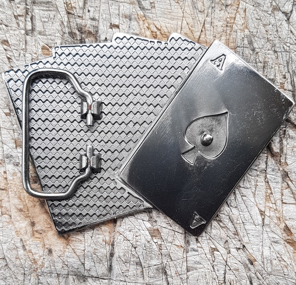 ROYAL FLUSH, 4cm Poker-Schließe, Schnalle, emailliert, Cosplay