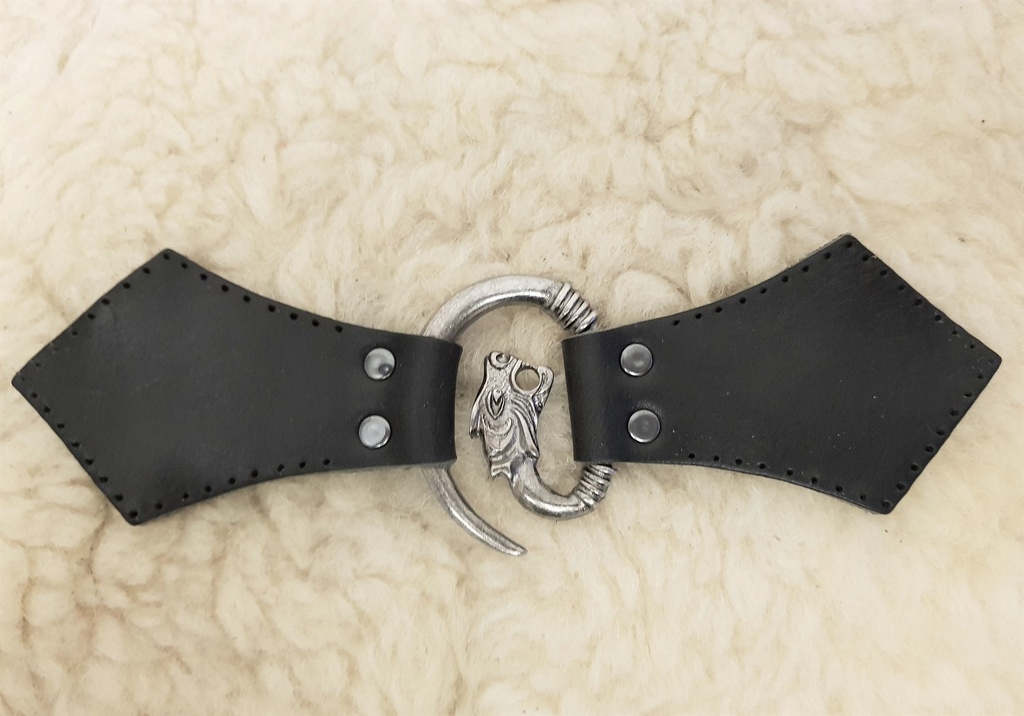 [31581-002] Drachenkopf-Verschluss mit Leder in Eisenoptik – Hakenverschluss für Umhang & Mantel (braun)
