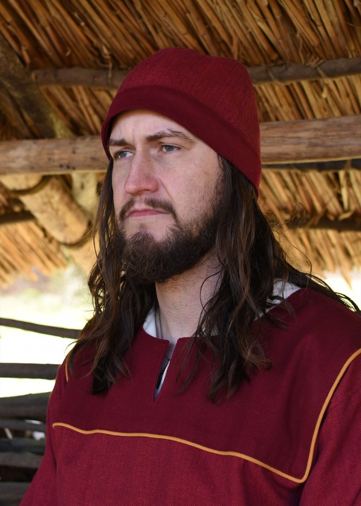 Wikinger-Kappe „Birka“ – weinrot, mit Fischgrätmuster, Baumwolle, historisches Design