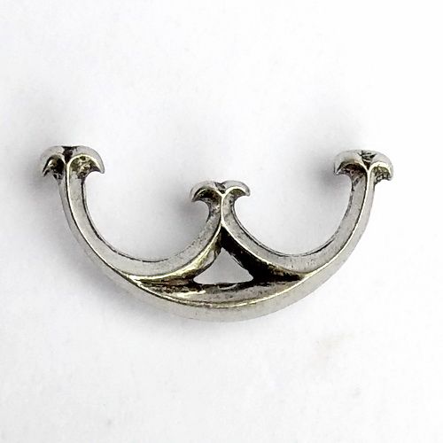 [5234-001] Spätmittelalterlicher Nierentaschen-Beschlag – klein, 14.–15. Jh. Replik (silber)