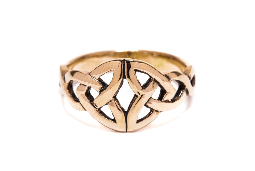 Irischer Damenring NARIYA aus Bronze – 9 mm Freundschaftsring mit keltischen Herzen