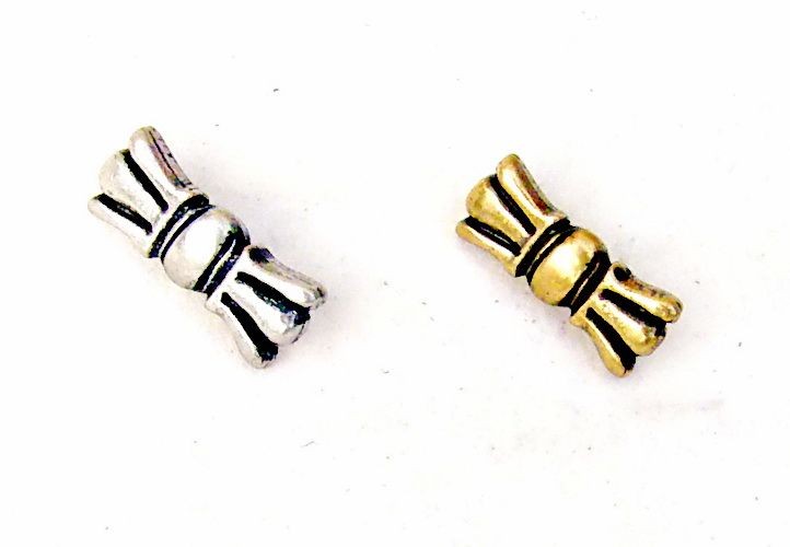 [08 Ma-0 Knebel.me] Mittelalterlicher Gürtelbeschlag „Knebel“ (S) – Replik für historische Gürtel des 12.–14. Jahrhunderts (bronze)