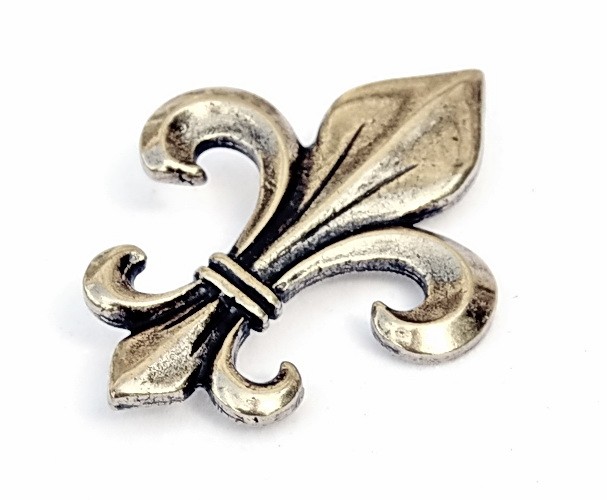 [WK-5413-2015-001] Mittelalter-Zierniete „Lilie“ (M) – Hochmittelalterlicher Gürtelbeschlag mit Symbolkraft (bronze)
