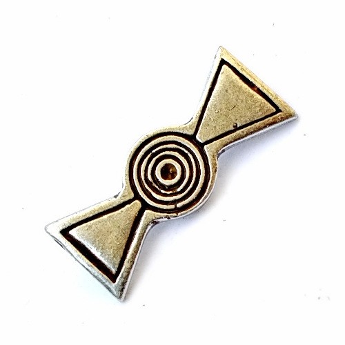 [08 Rö-3 Prop.me] Römischer Propeller-Beschlag / L – Replik eines spätrömischen Cingulum-Beschlags aus dem 3. Jahrhundert (bronze)