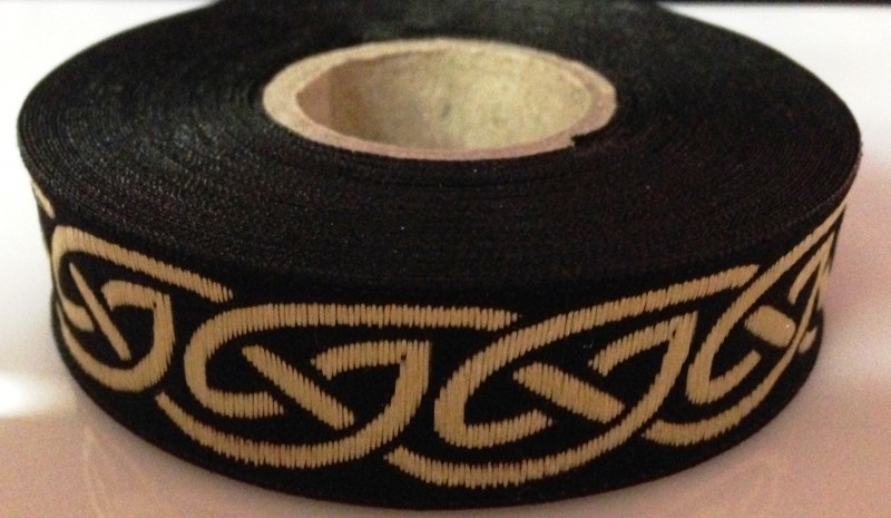 Borte Keltisch 2 in Schwarz-Gold, 19 mm- Webborte zur Verzierung mittelalterlicher Kostüme und Larp Gewandungen