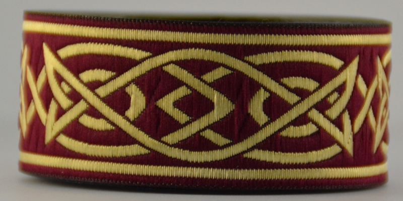 [33115-brdx] Borte Keltisch 4 in Bordeaux-Gold, 33 mm- 10 m - Webborte zur Verzierung mittelalterlicher Kostüme und Larp Gewandungen