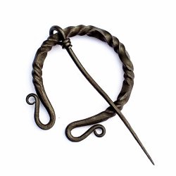 Mittelgroße Omegafibel  8 cm