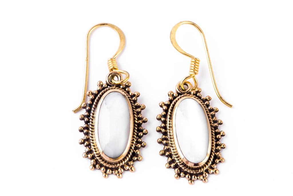 Schmuck Ohrhänger Minah Perlmutt 3,4 cm – Bronze – Mittelalterliche Ohrringe mit römischer Ornamentik