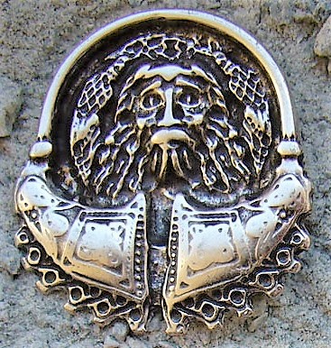 [N-183-1] Zierbeschlag „Odin“ – Silberfarbene Halbfigur des nordischen Göttervaters