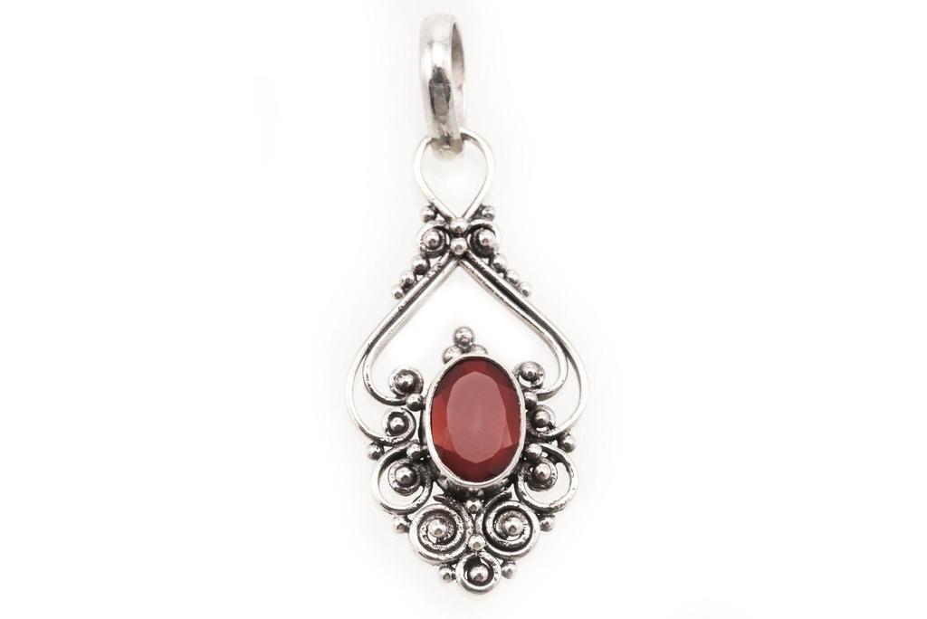 Anhänger Salia mit Granat aus Silber 925 – Mittelalterlicher Boho Schmuck 3,3 cm