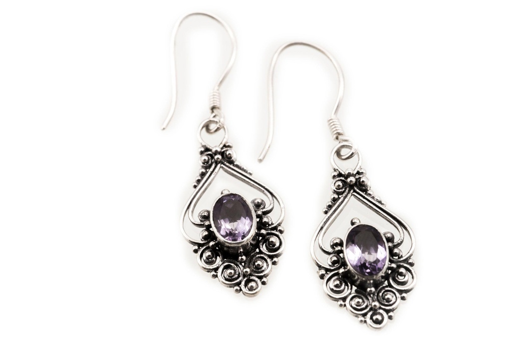 Schmuck Ohrhänger Salia Amethyst 2,4 cm – Silber 925 – Mittelalterliche Ohrringe mit violettem Edelstein