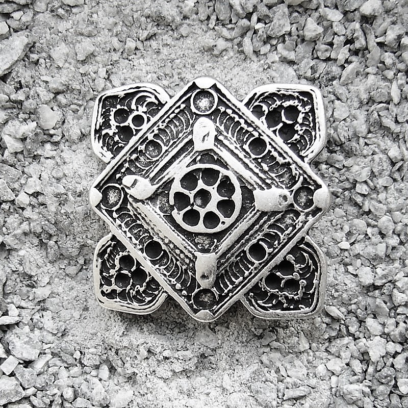 Zierbeschlag „Kreuzmotiv“ – Silberfarbener Beschlag mit orientalischer Ornamentik