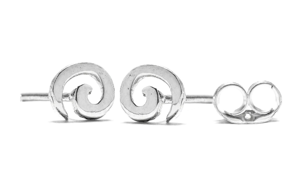 Keltische Ohrstecker Amora Spirals aus Silber – Mini-Spiralen 5 mm