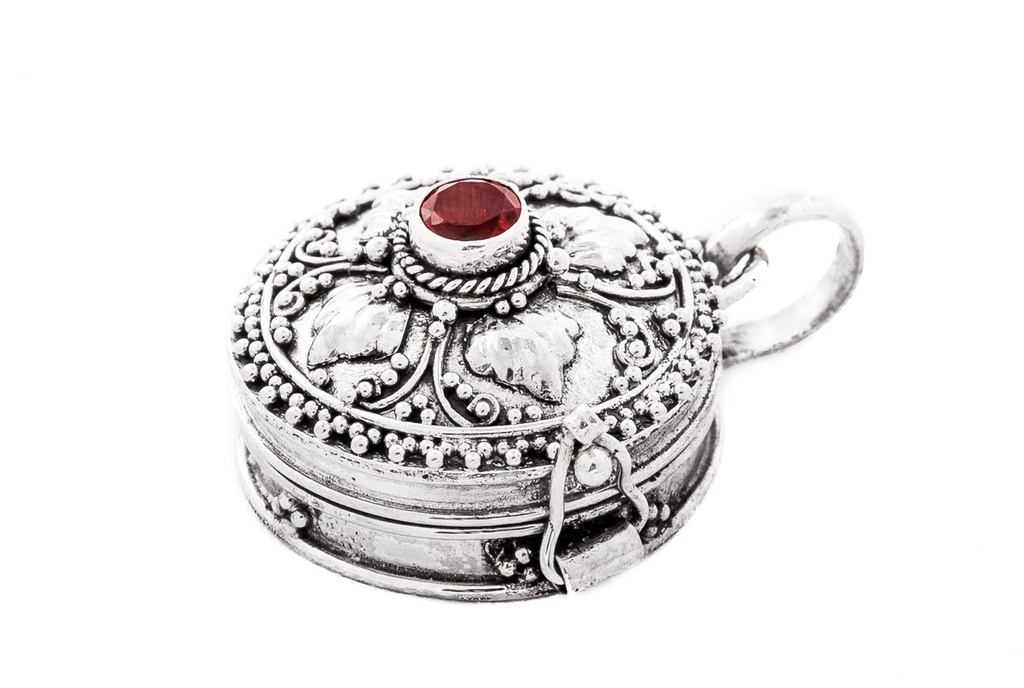 Medaillon-Anhänger ISEA aus 925er Silber mit Granat – Geheimnisvolles Schmuckstück für Erinnerungen (2,7 cm) 