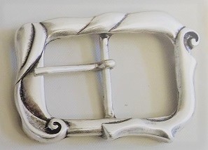 [B1290-1] Gürtelschließe „PERGAMENT“ – Silberfarbene Schnalle mit kunstvollem Spiralrelief für 3,5 cm Riemen