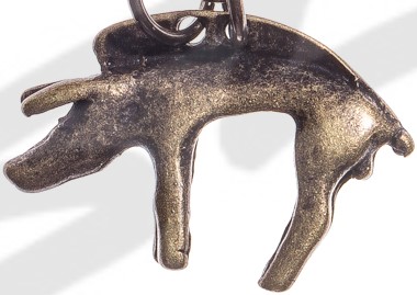 Keltischer Eber Anhänger messingfarben – Symboltier aus Zamak im antiken Stil