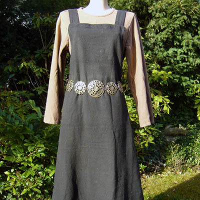 Uta, Hüftgürtel, messingfarben