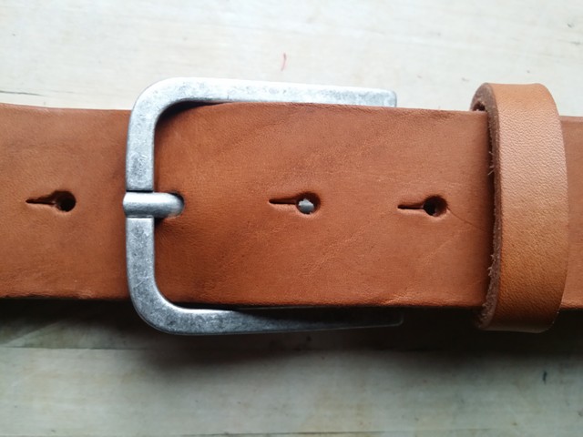 Stretto, zinnfarbene rusatikale Dorn-Halbschließe