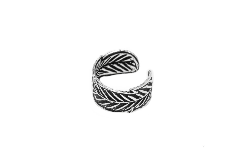 Ohrklemme Naomy mit Rankenmuster aus 925 Silber – Elfenhafter Ohrschmuck ohne Piercing 5 mm