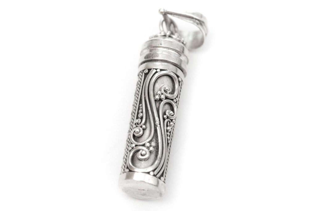 Medaillon-Anhänger NAMIA aus 925er Silber – Geheimnisvolles Schmuckstück für Erinnerungen (3,8 cm)