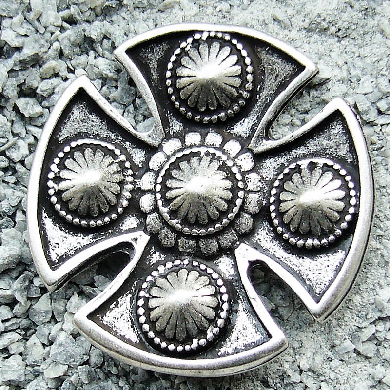 Wikinger Kreuz-Schild silberfarben – 50 mm Schildniete mit floraler Verzierung & 2 Nieten