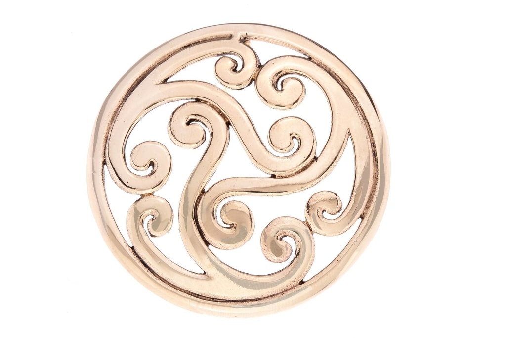 Keltische Fibel ISURA aus Bronze – 4,9 cm große Gewandbrosche mit Triskele-Symbol