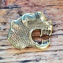 Zierbeschlag „Oseberg-Drache“ – Messingfarbener Drachenkopf nach rechts blickend