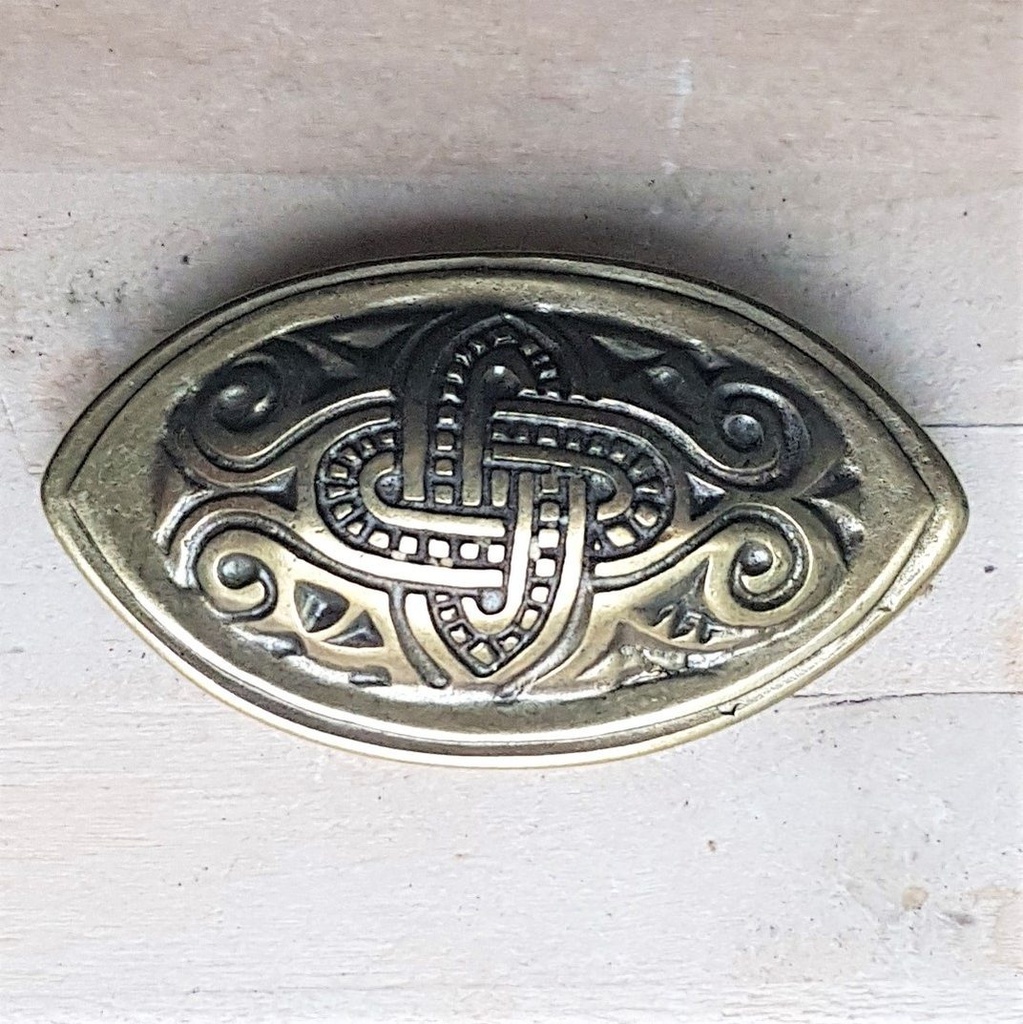 leichte Merowinger Gewand-Brosche,messingfarben