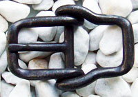 Mittelalter-Schließe „Forged 2“ – 2-teilige Gürtelschnalle in Schmiedeoptik für 2 cm Riemen