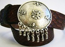 Gürtelschließe Jasmin silberfarben – 4 cm orientalische Fantasy-Schnalle mit Anhängern für LARP & Gewandung