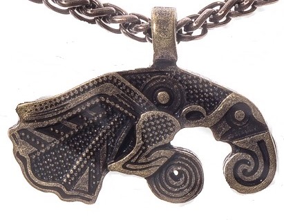 Rabe Hugin Anhänger altmessingfarben – Symbolträger Odins aus Zamak