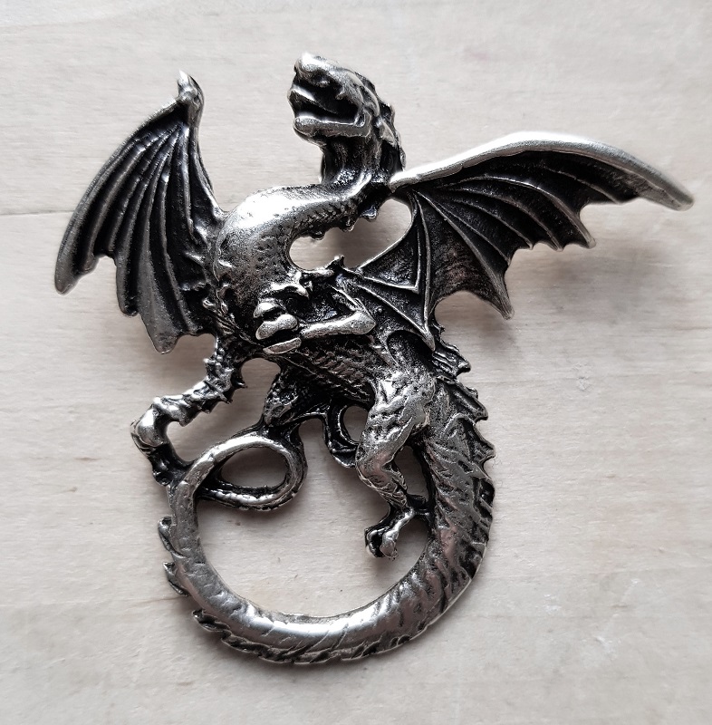 [P-5127-1] Nordischer Drache Anhänger silberfarben – Großer mythologischer Schmuck aus Zamak