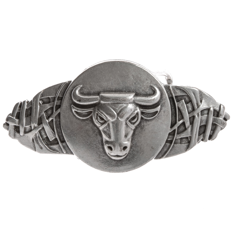 Stierkopf, silberne Schließe mit keltischen Knoten