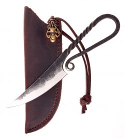 Eisenzeit-Messer mit beschlagener Scheide