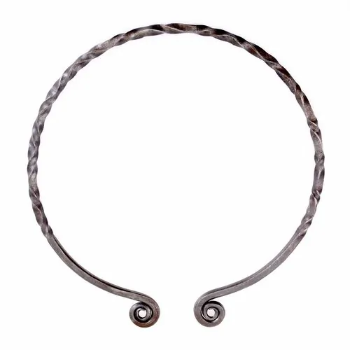 Geschmiedeter Halsring aus Eisen