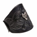 Geprägtes Lederarmband im Mittelalter-Stil mit keltischer Zierniete