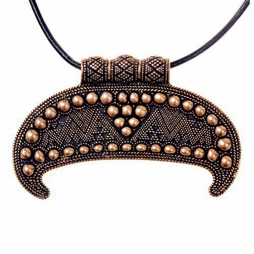 Lunula-Amulett "Gnezdovo"