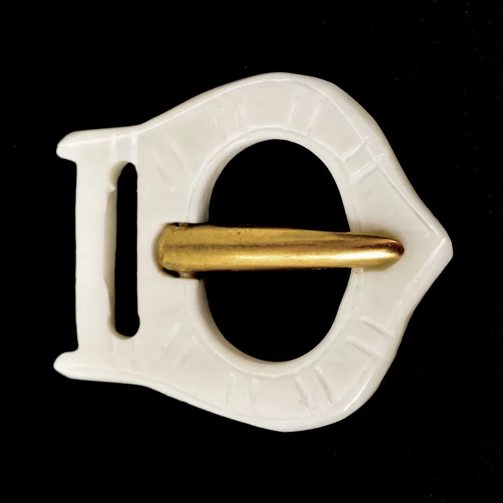 [17 KNS 18] Mittelalterliche Knochen-Schnalle - 1,8 cm