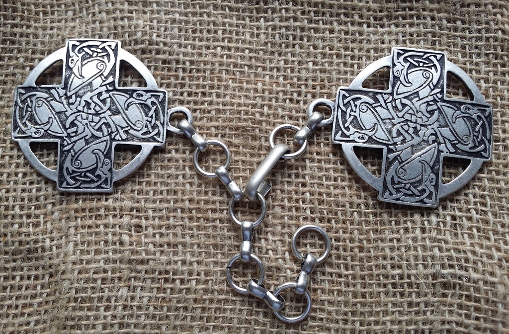 [V-5145-1] Gewandverschluss "Keltisches Vogelkreuz" – silberfarben