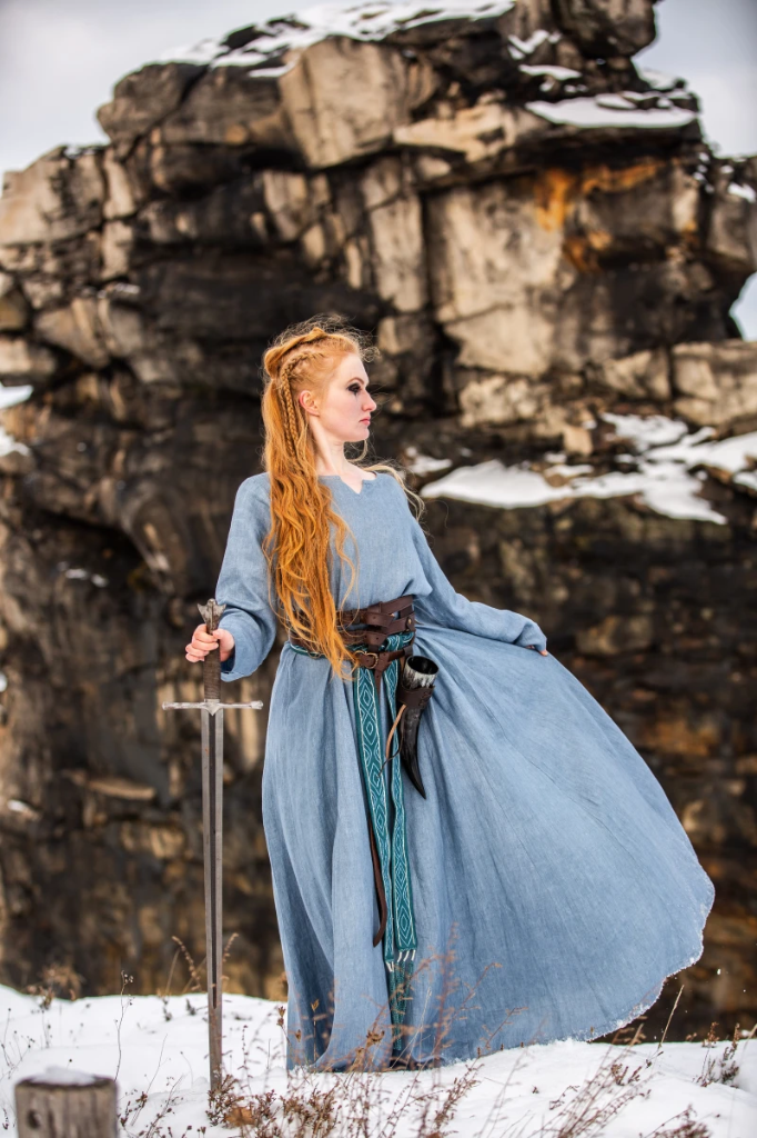 Wikinger Kleid 100% Leinen "Anna" Taubenblau (XS)