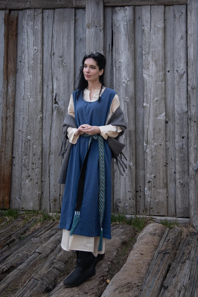 Bäuerliches Überkleid "Gerda" Blau