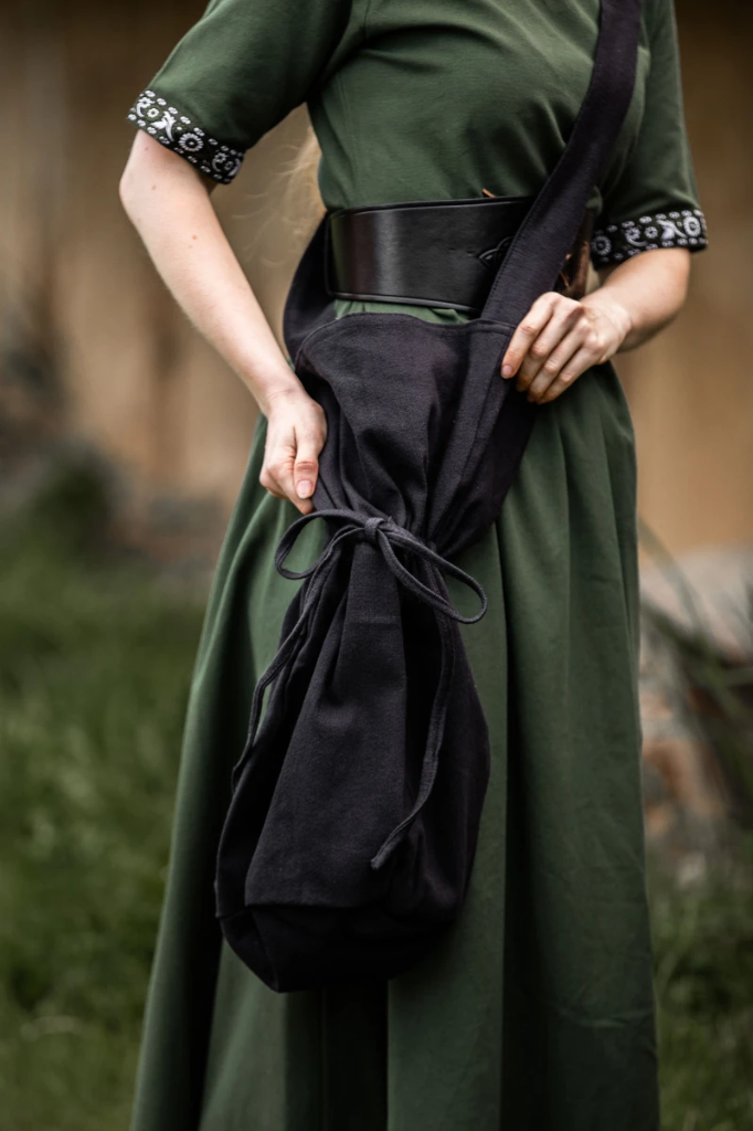 [9090s] Umhängetasche "Leti" in Schwarz – Praktisches Accessoire für Mittelalter-Enthusiasten