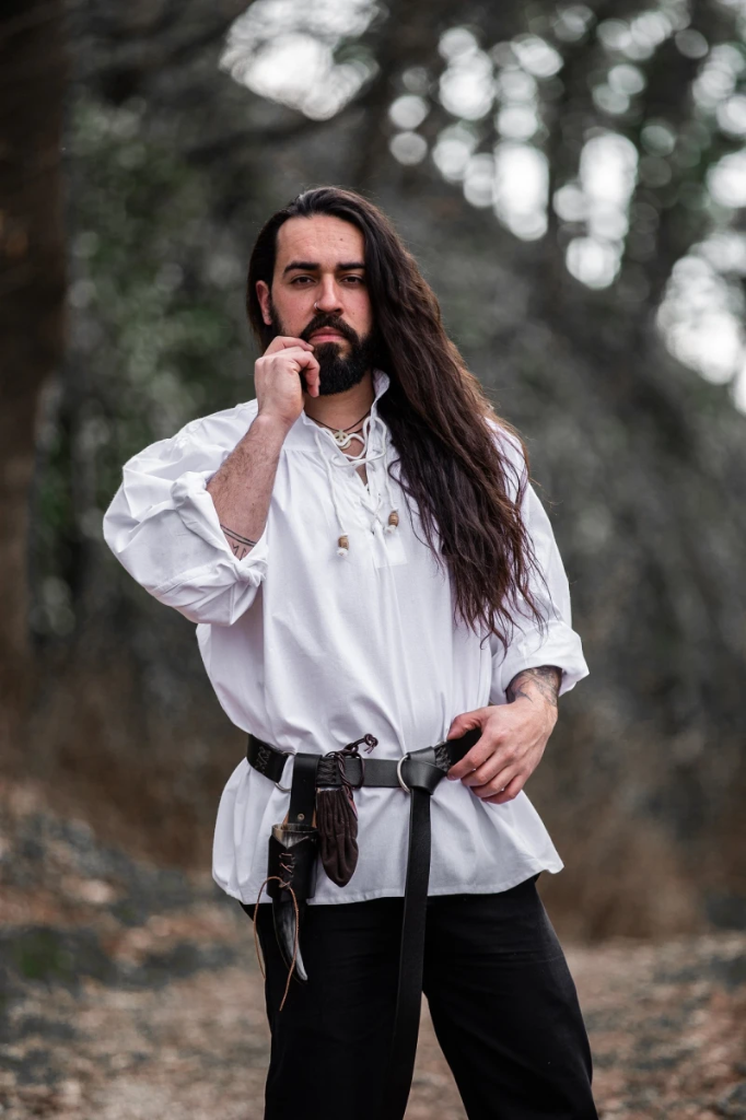 Mittelalter-Stehkragen-Schnürhemd „Friedrich“ – Authentisches Baumwoll-Leinen-Hemd in Weiß