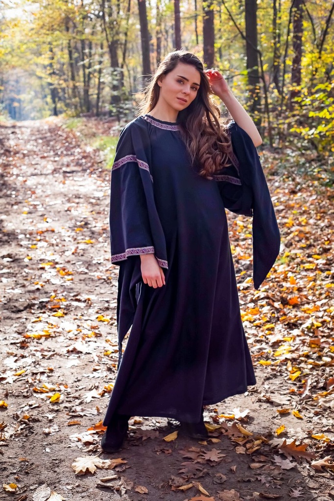 Trompetenärmelkleid „Ida“ – Mittelalterliche Eleganz in Schwarz (XS)