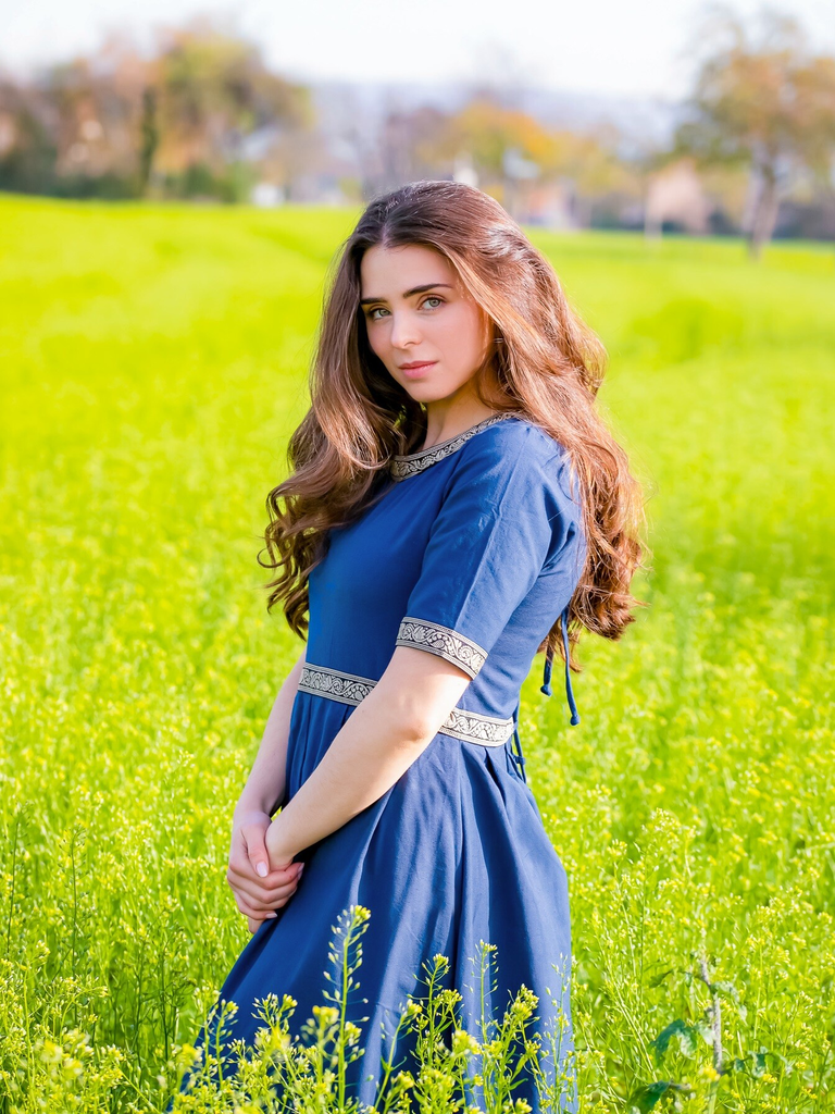 Edles Kurzarmkleid „Ennlin“ – Mittelalterliche Eleganz in Blau