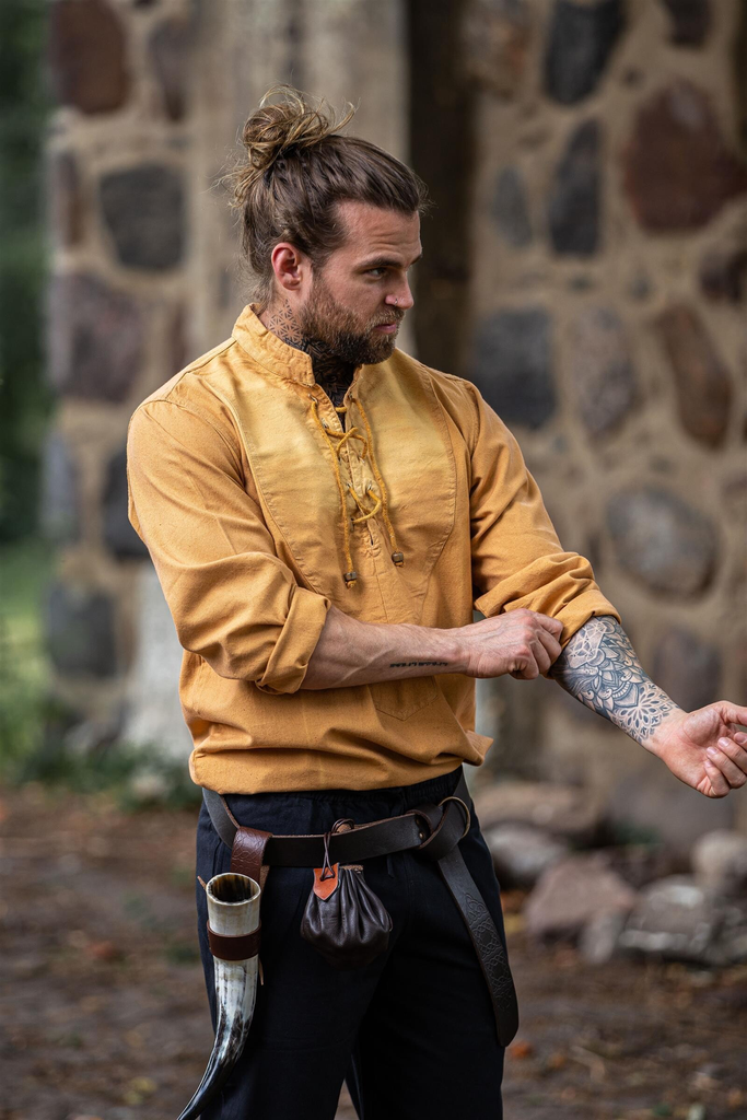 Mittelalterhemd „Ansbert“ Honigbraun  – Authentischer Look mit historischem Flair